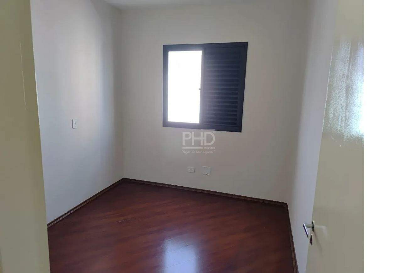 Apartamento para alugar com 3 quartos, 79m² - Foto 5