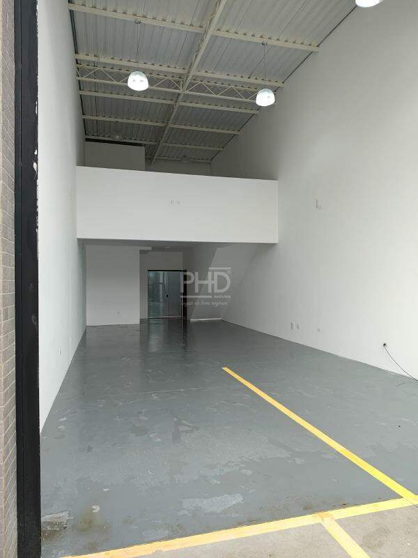 Loja-Salão para alugar, 134m² - Foto 2