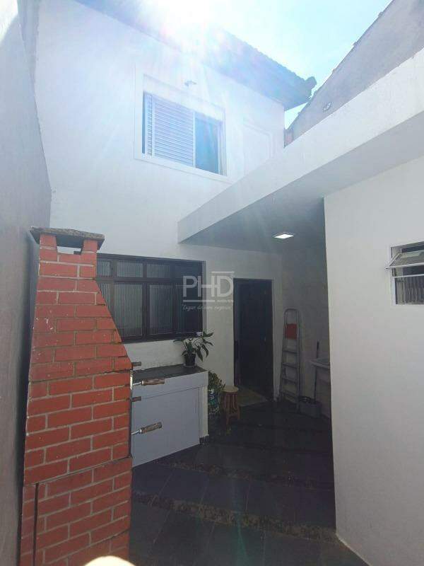 Casa para alugar com 2 quartos, 84m² - Foto 10