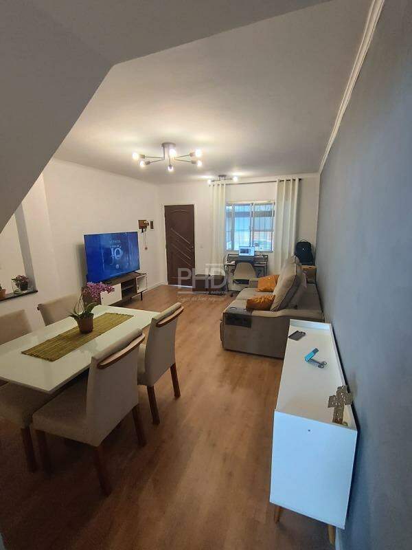 Casa para alugar com 2 quartos, 84m² - Foto 2