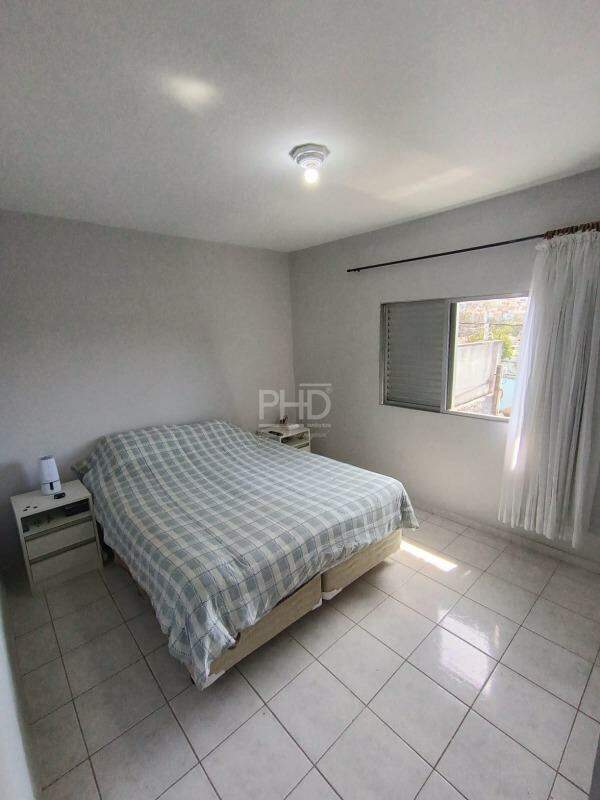 Casa para alugar com 2 quartos, 84m² - Foto 5