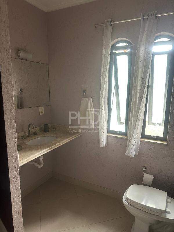 Casa para alugar com 3 quartos, 310m² - Foto 28