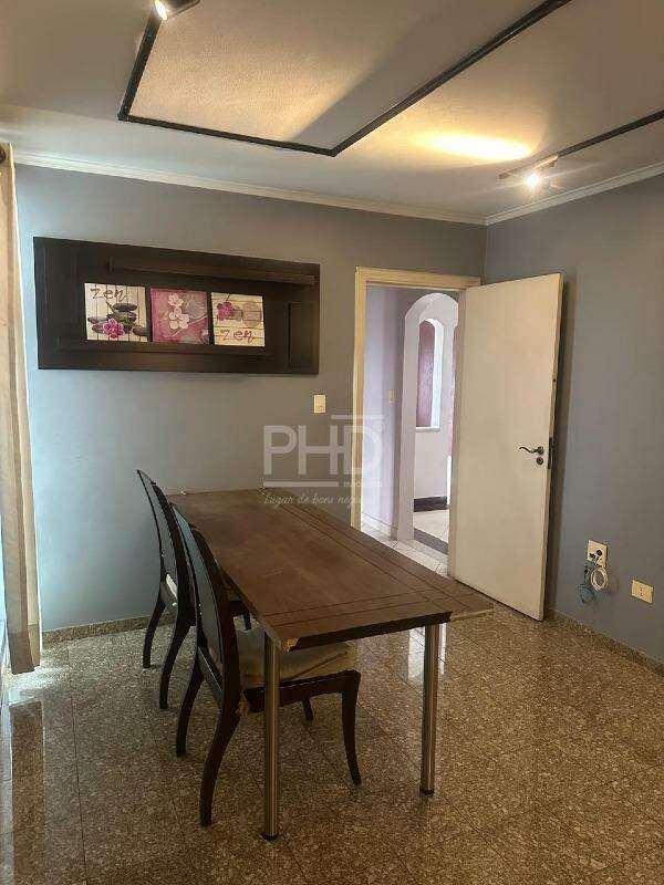 Casa para alugar com 3 quartos, 310m² - Foto 13