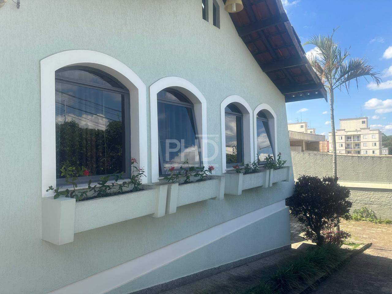 Casa para alugar com 3 quartos, 310m² - Foto 31