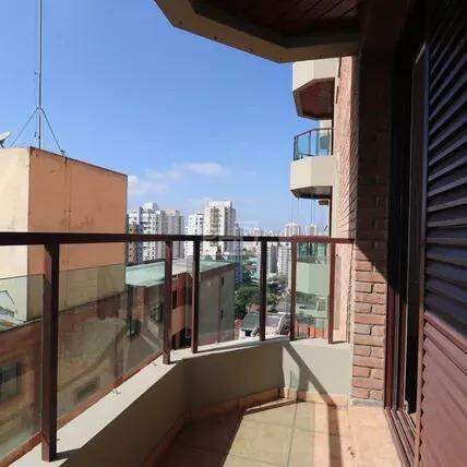Apartamento para alugar com 2 quartos, 130m² - Foto 14