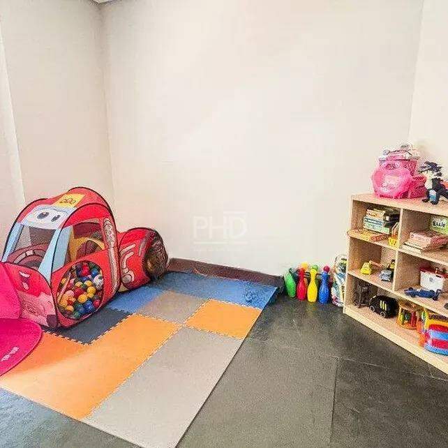 Apartamento para alugar com 2 quartos, 130m² - Foto 3