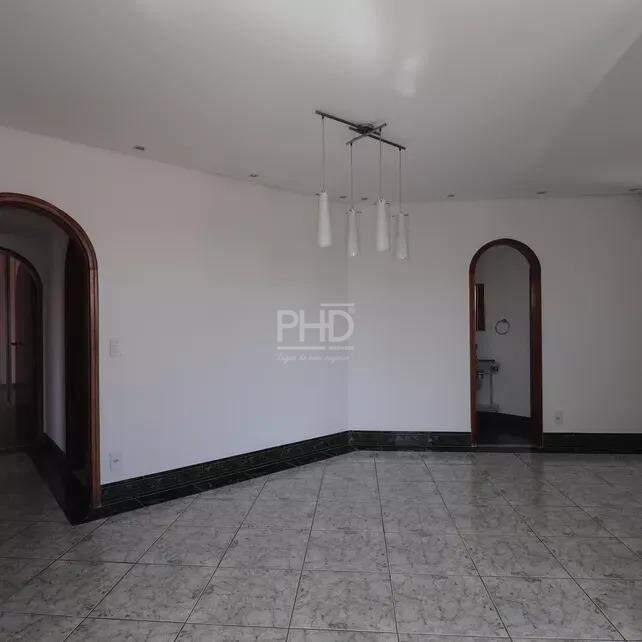 Apartamento para alugar com 2 quartos, 130m² - Foto 4