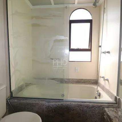 Apartamento para alugar com 2 quartos, 130m² - Foto 30