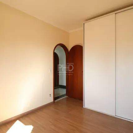 Apartamento para alugar com 2 quartos, 130m² - Foto 22