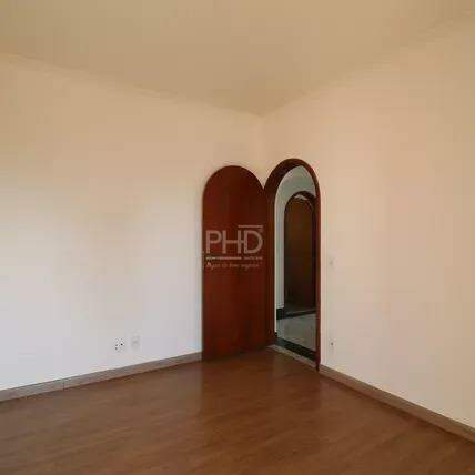 Apartamento para alugar com 2 quartos, 130m² - Foto 25