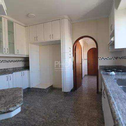 Apartamento para alugar com 2 quartos, 130m² - Foto 11