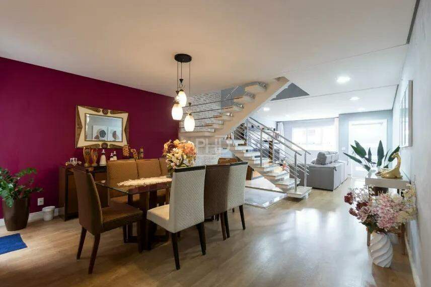 Sobrado, 3 quartos, 255 m² - Foto 1