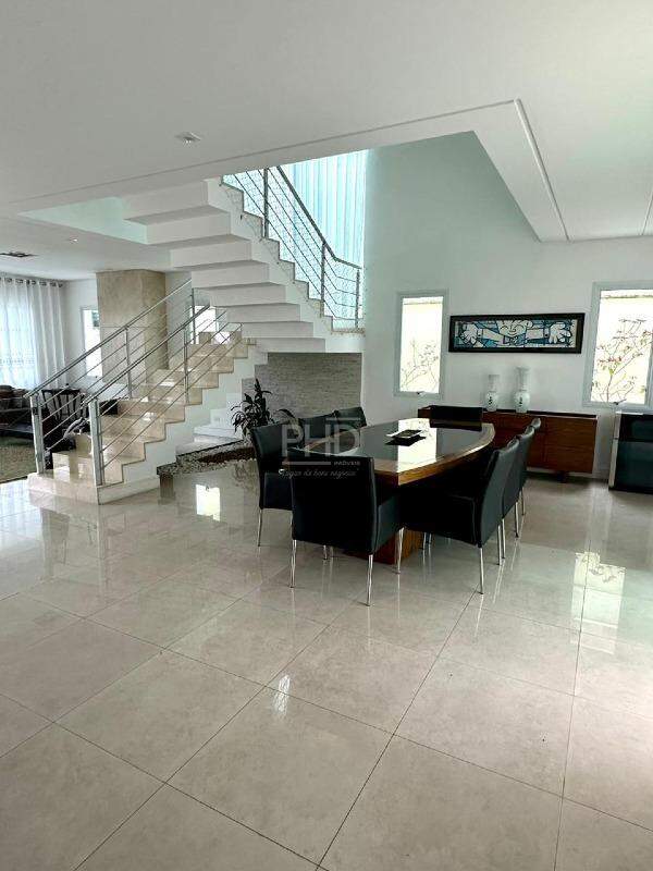 Sobrado, 4 quartos, 423 m² - Foto 1