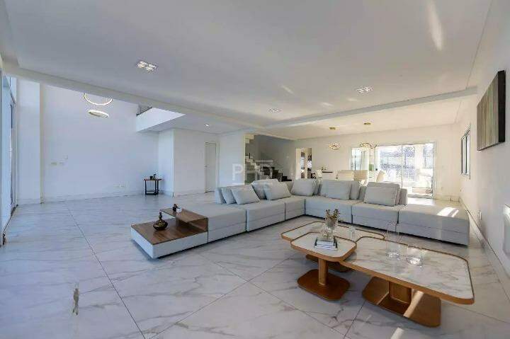 Sobrado, 5 quartos, 440 m² - Foto 4