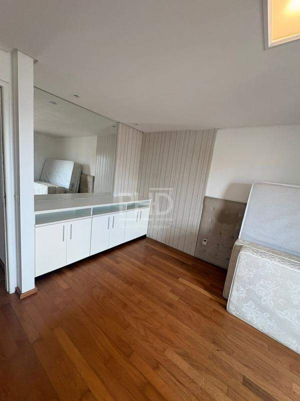 Apartamento, 3 quartos, 220 m² - Foto 25