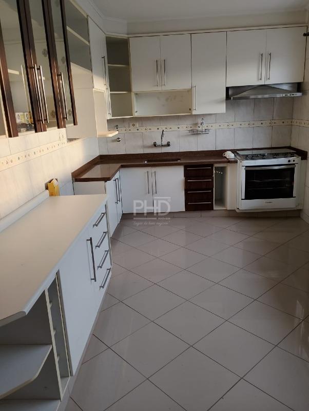 Casa, 3 quartos, 240 m² - Foto 4