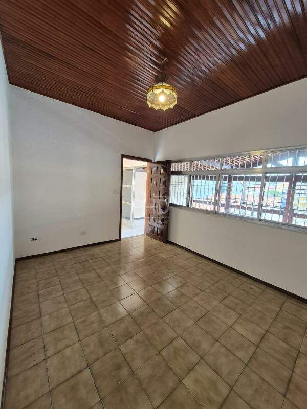 Casa, 3 quartos, 250 m² - Foto 1