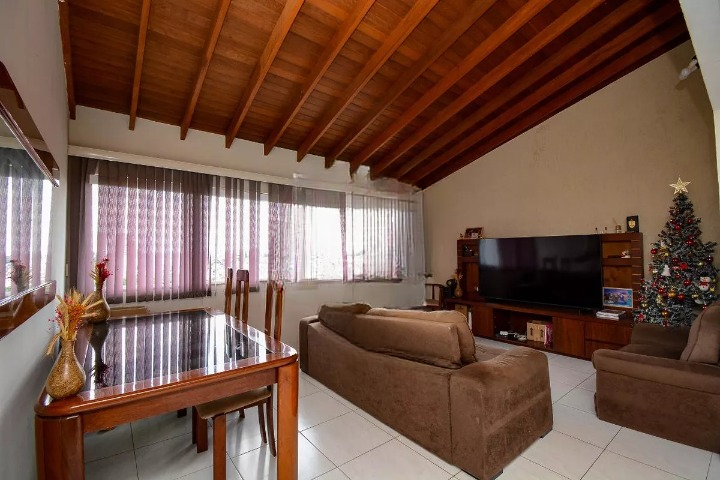 Sobrado, 4 quartos, 233 m² - Foto 1