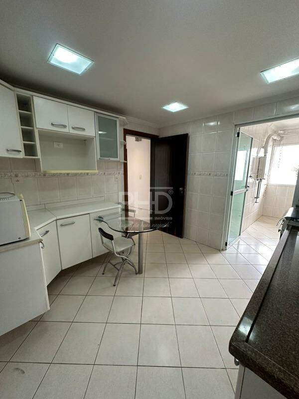 Apartamento, 3 quartos, 110 m² - Foto 1