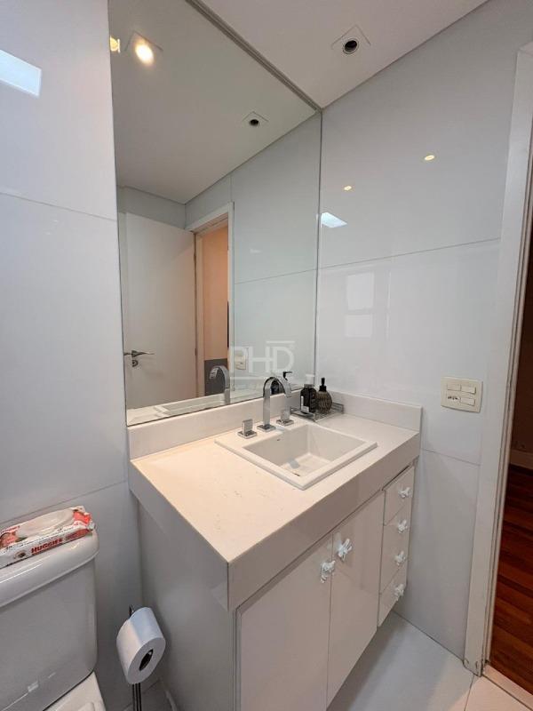 Apartamento, 3 quartos, 242 m² - Foto 19