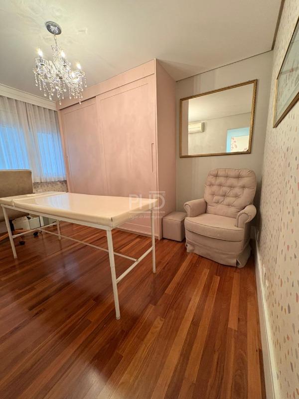 Apartamento, 3 quartos, 242 m² - Foto 18