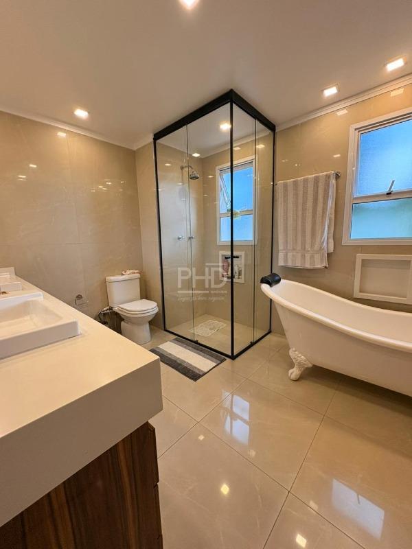 Apartamento, 3 quartos, 242 m² - Foto 16