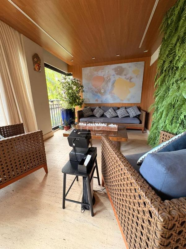 Apartamento, 3 quartos, 242 m² - Foto 7