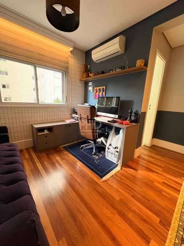 Apartamento, 3 quartos, 242 m² - Foto 23