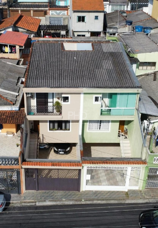 Sobrado, 3 quartos, 200 m² - Foto 1