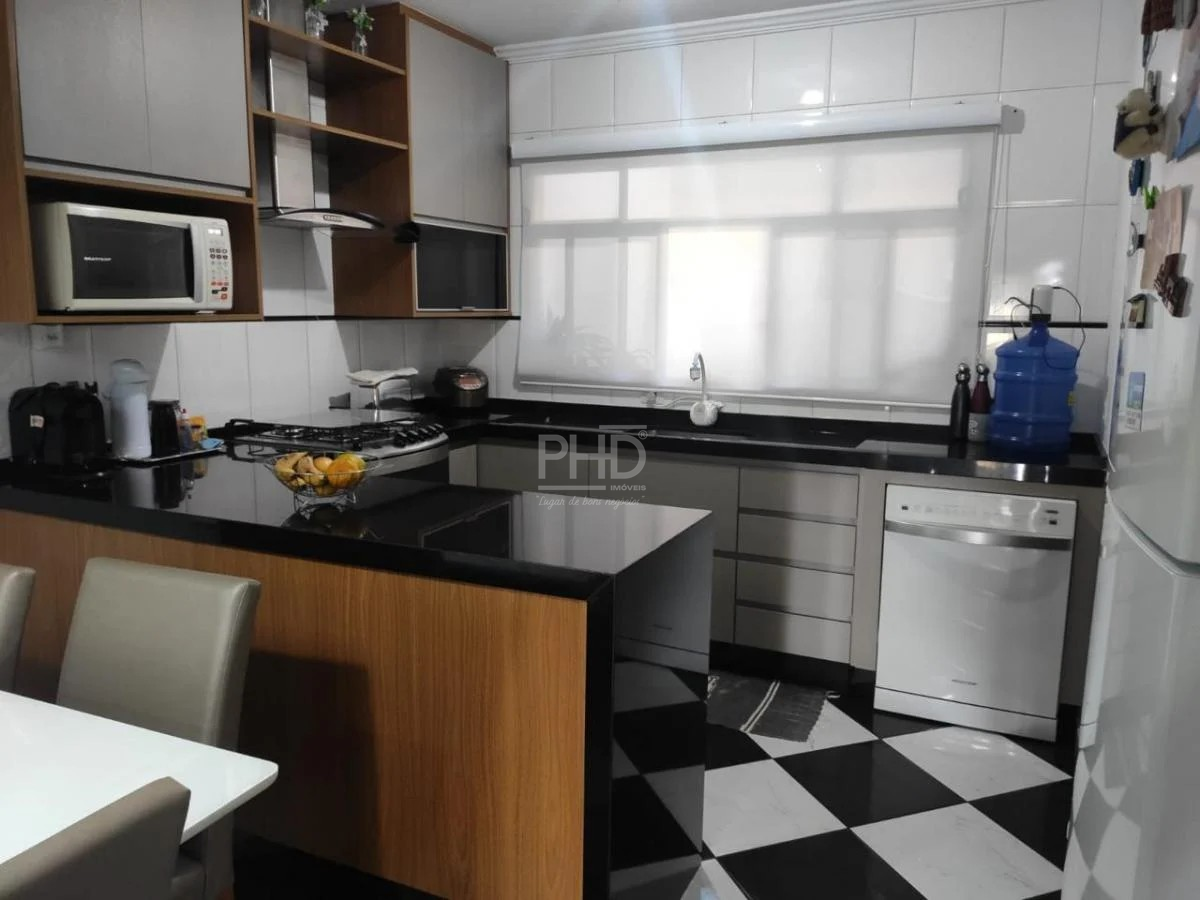 Sobrado, 3 quartos, 200 m² - Foto 3