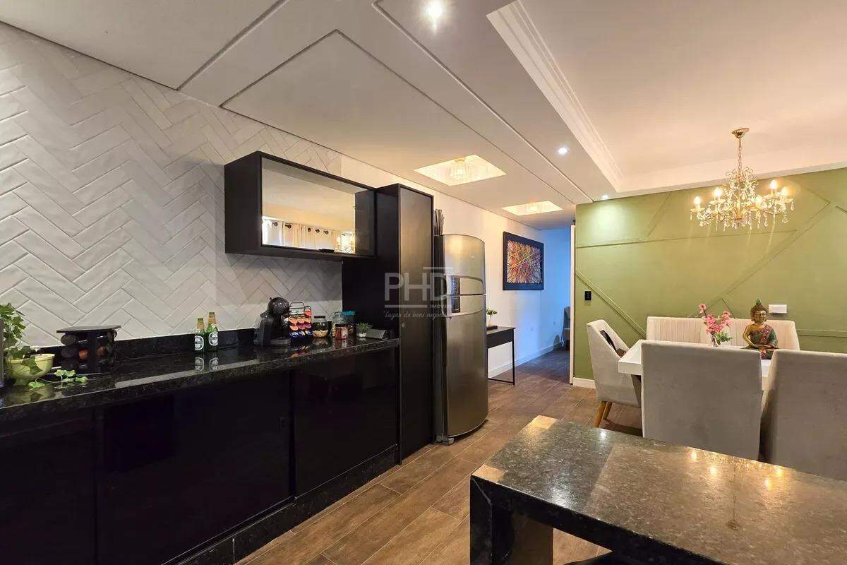 Sobrado, 3 quartos, 196 m² - Foto 1