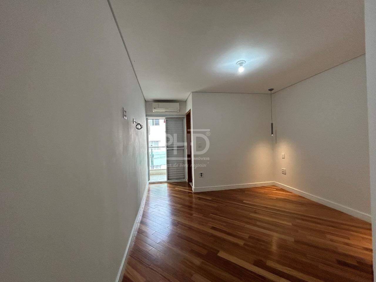 Sobrado, 3 quartos, 227 m² - Foto 4
