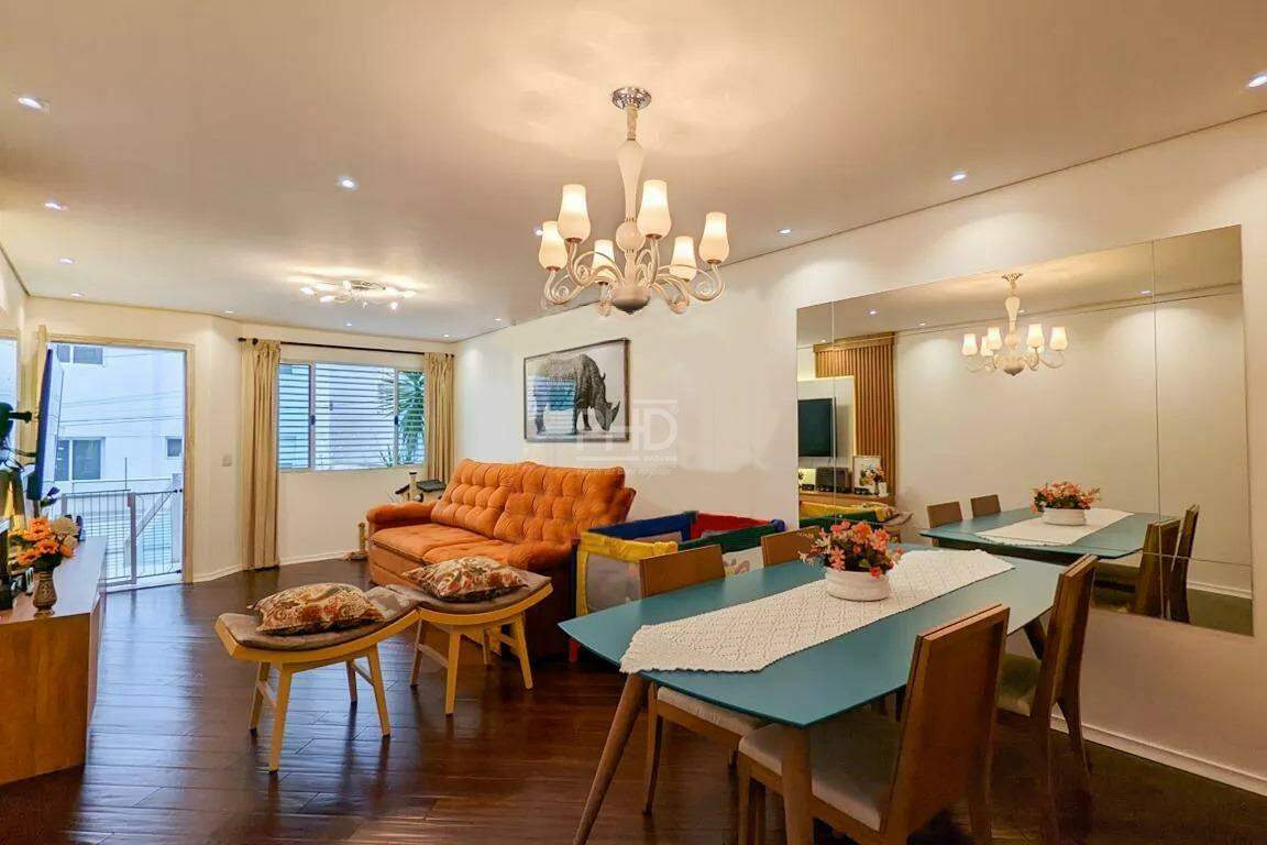 Sobrado, 3 quartos, 227 m² - Foto 1