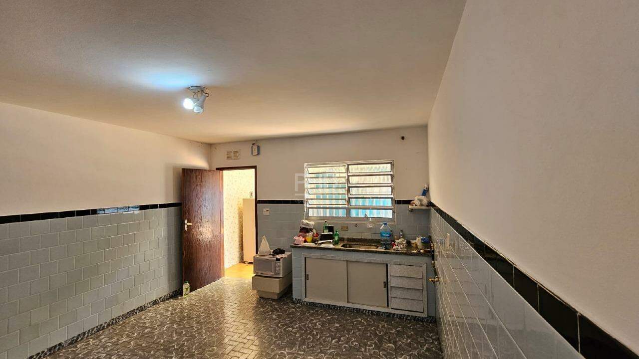 Casa, 2 quartos, 252 m² - Foto 4