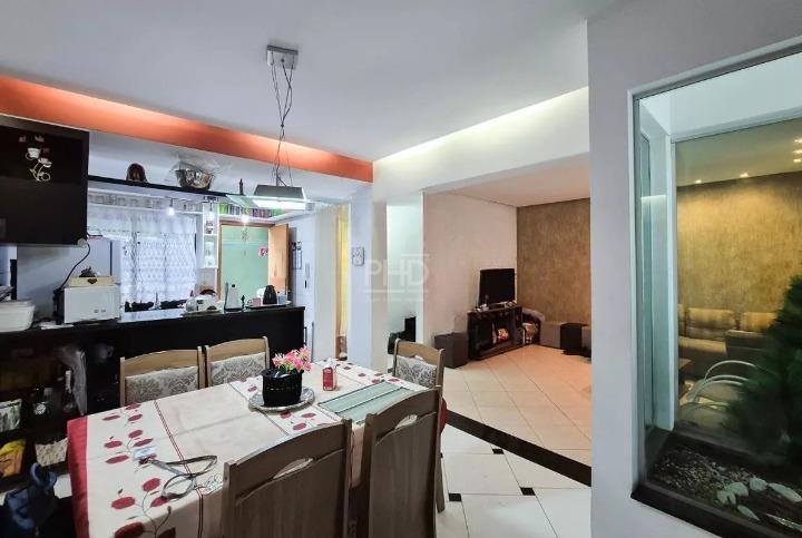 Sobrado, 3 quartos, 220 m² - Foto 2