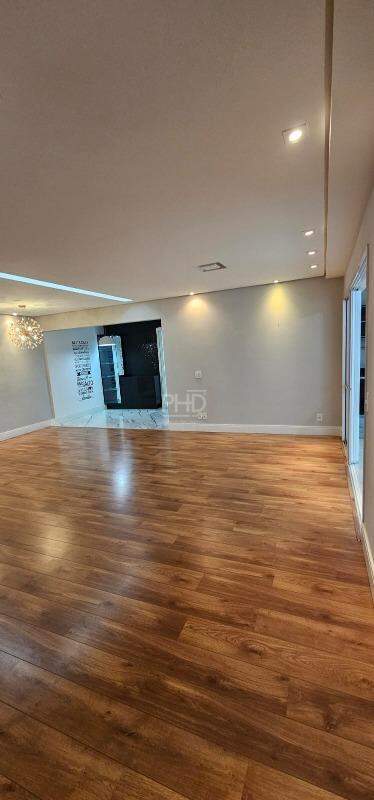 Apartamento, 3 quartos, 147 m² - Foto 2
