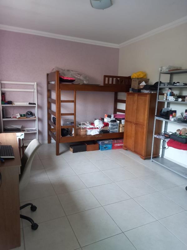 Casa, 3 quartos, 270 m² - Foto 9