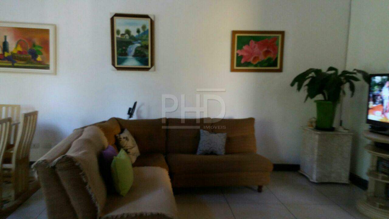 Sobrado à venda com 3 quartos, 300m² - Foto 4