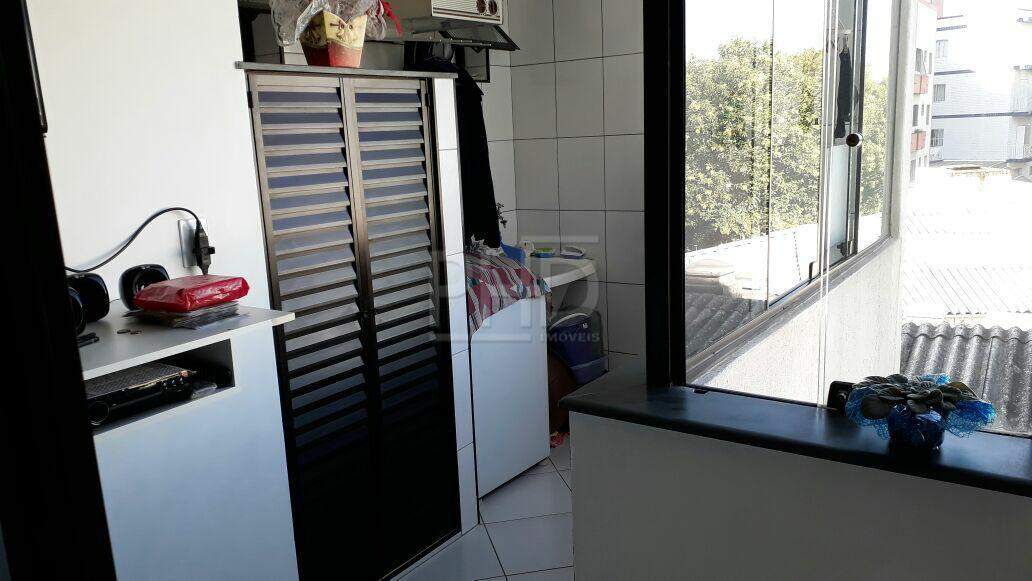 Apartamento à venda com 2 quartos, 70m² - Foto 9