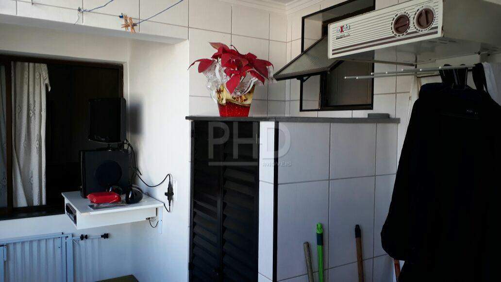 Apartamento à venda com 2 quartos, 70m² - Foto 10