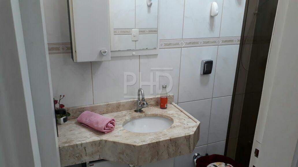 Apartamento à venda com 2 quartos, 70m² - Foto 13