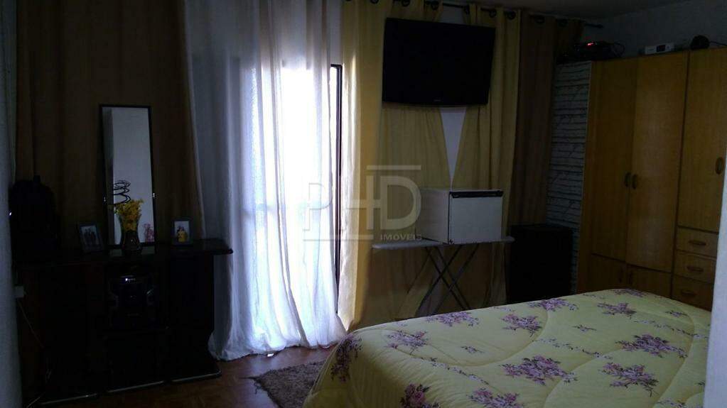 Sobrado à venda com 3 quartos, 215m² - Foto 19