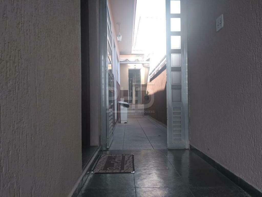 Casa à venda com 3 quartos, 200m² - Foto 14