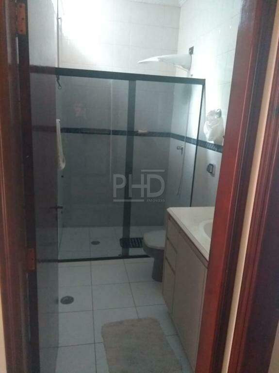 Casa à venda com 3 quartos, 200m² - Foto 10