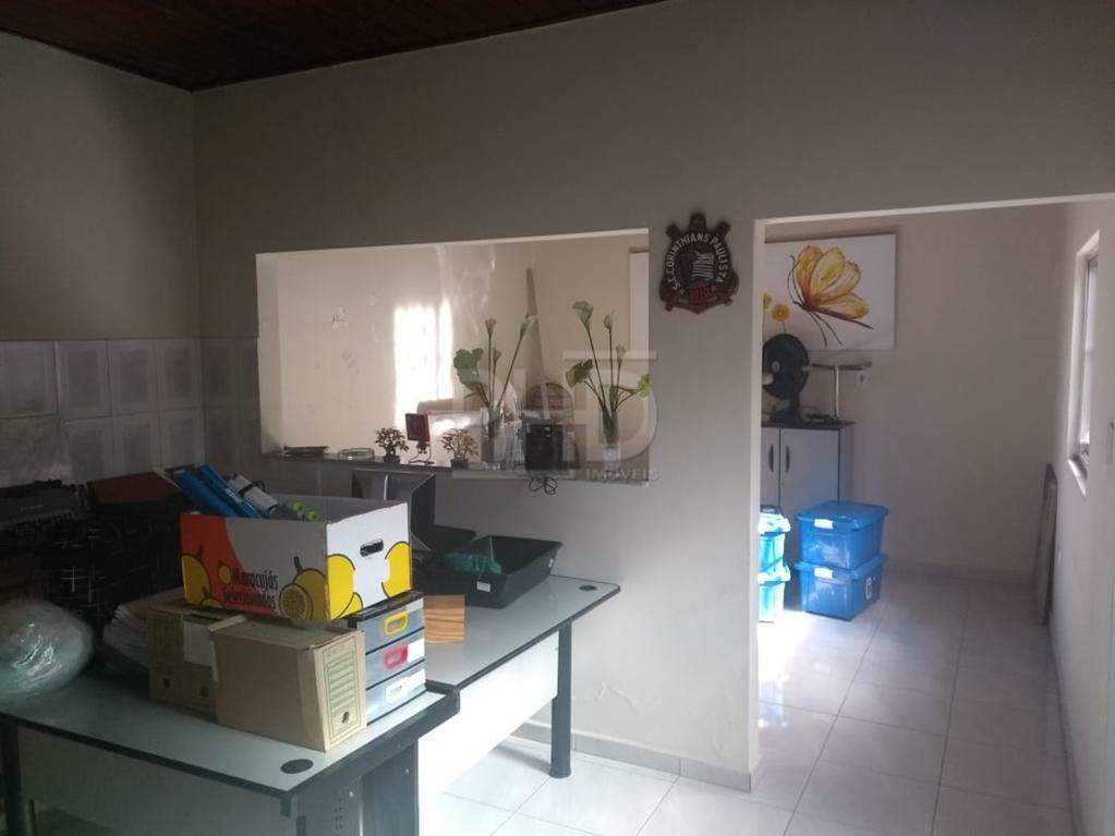 Casa à venda com 3 quartos, 200m² - Foto 15