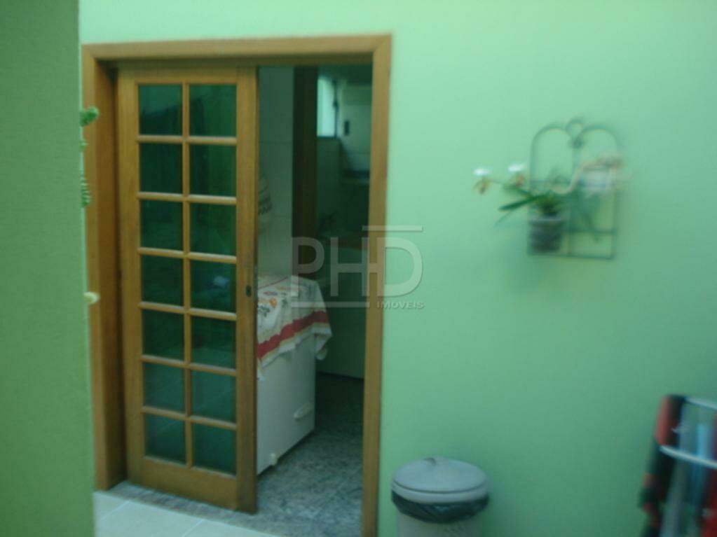 Sobrado à venda com 3 quartos, 300m² - Foto 13