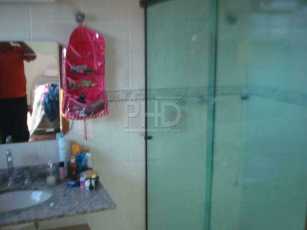 Sobrado à venda com 3 quartos, 300m² - Foto 25