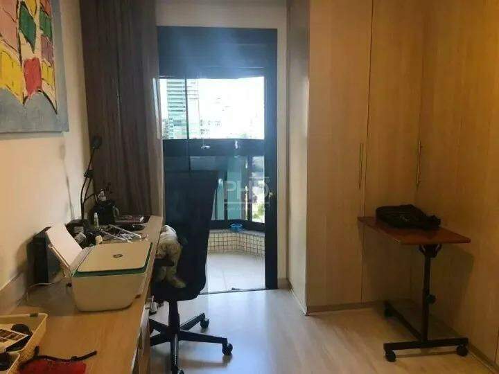 Apartamento, 4 quartos, 206 m² - Foto 17