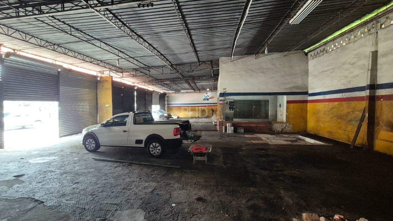 Loja-Salão, 718 m² - Foto 1