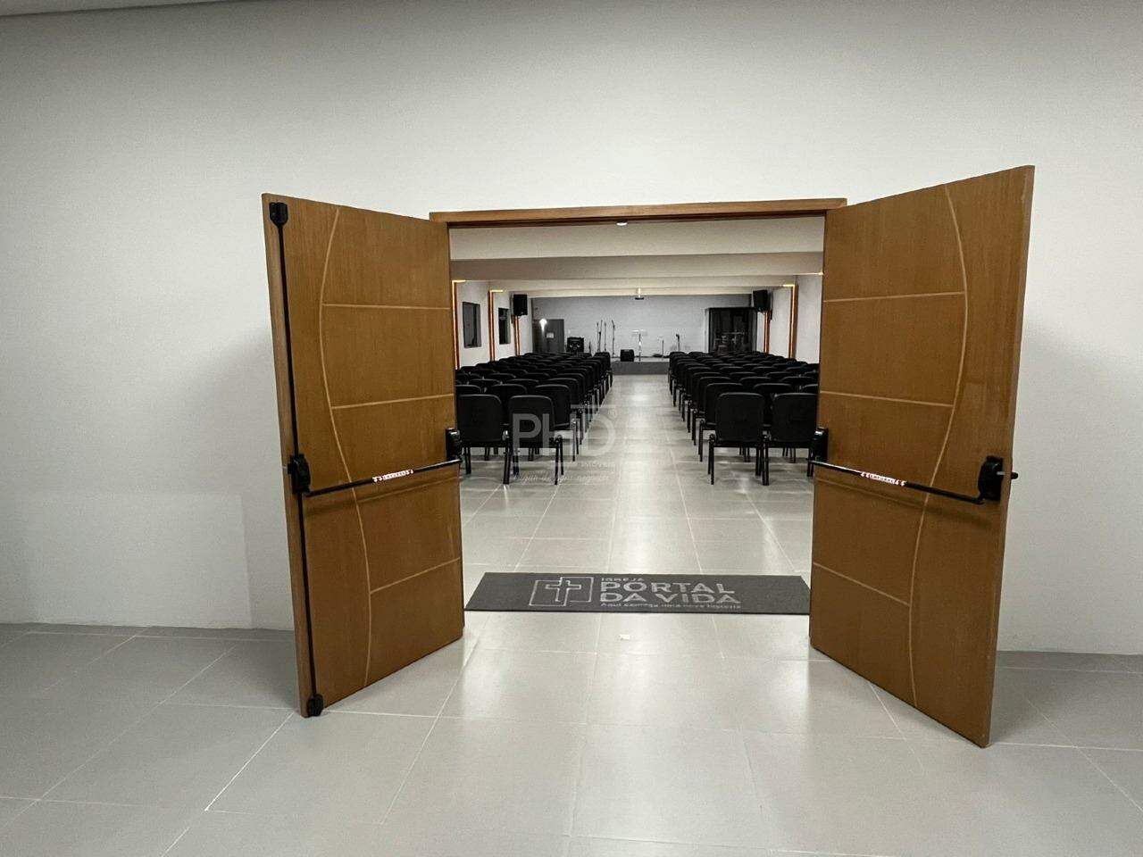 Loja-Salão, 735 m² - Foto 1